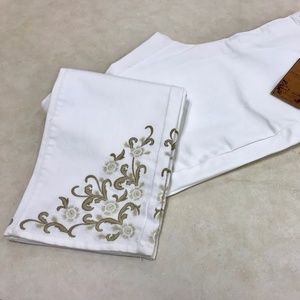 Coldwater Creek Classic Embroidered Ankle Jeans 16